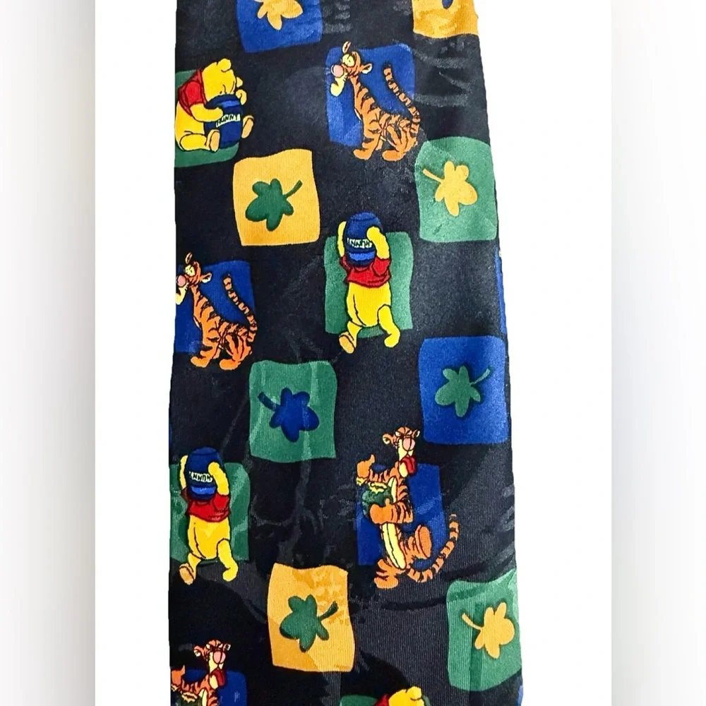 Disney Winnie the Pooh & Tigger Novelty Tie Polyester